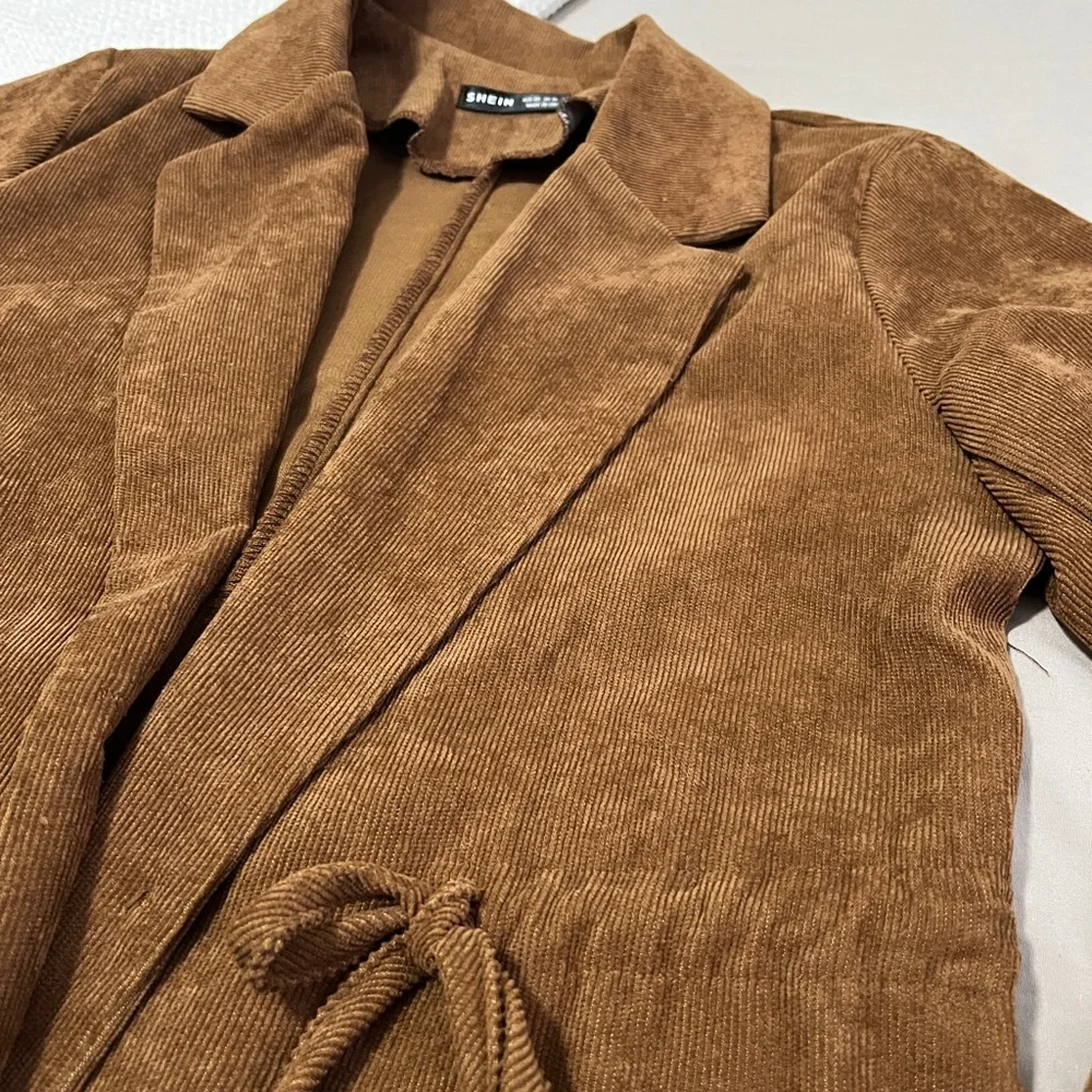 Jacket - Picture 5 of 8